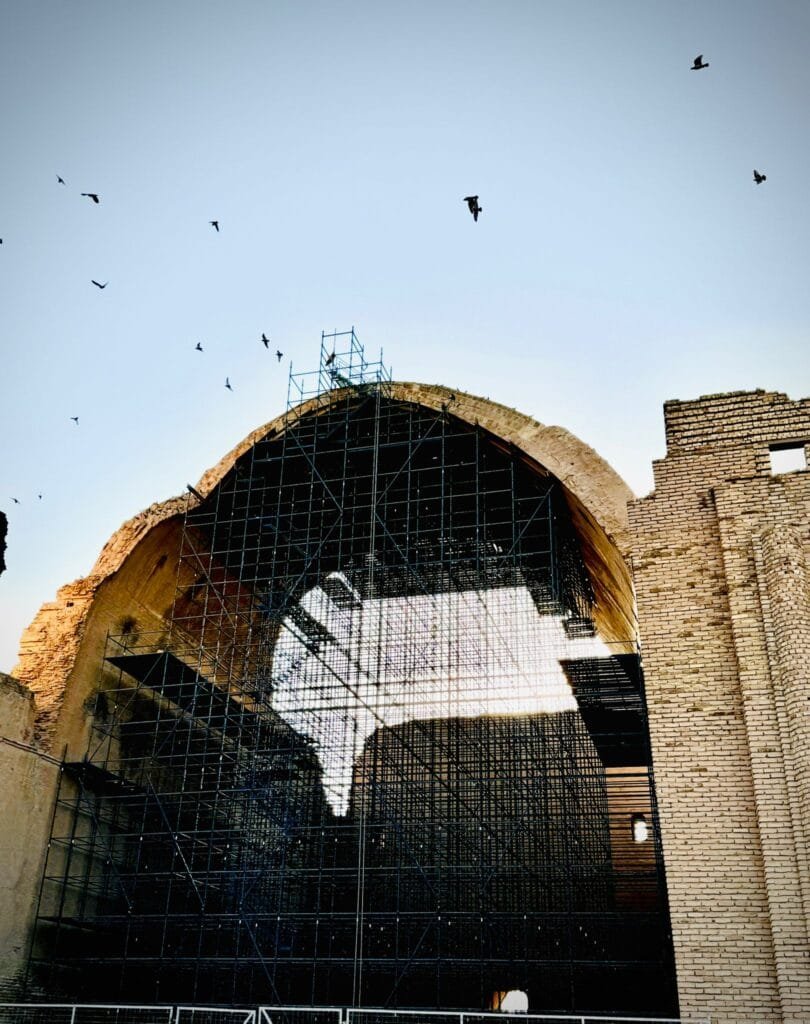 Arco de Ctesifonte/Arch of Ctesiphon /Taq Kisra, Irak. Foto Mariam Khalifa Bris