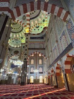 Interior de la Mezquita de Jalil Khayat en Erbil. Foto de Mariam Khalifa Bris.